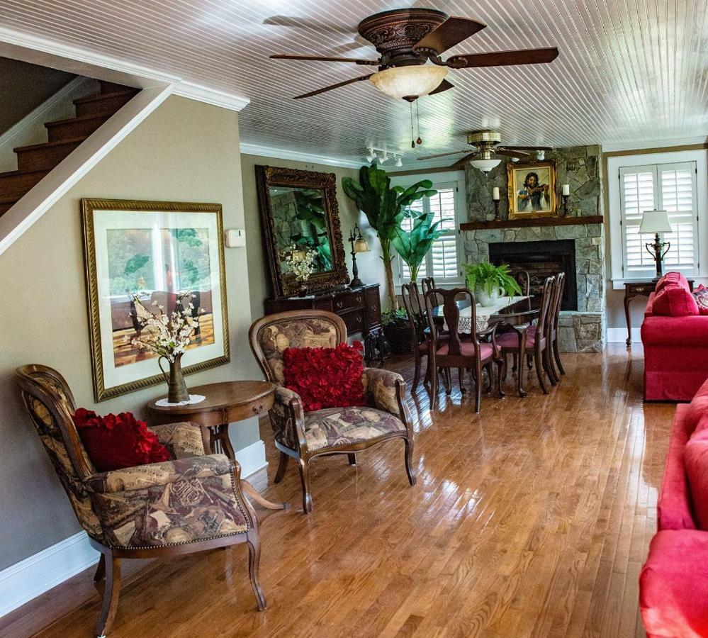 Chimney Rock Manor Hotel Luaran gambar